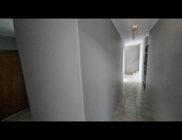 INDUSTRIAL PROPERTY TO RENT IN HALFWAY HOUSE